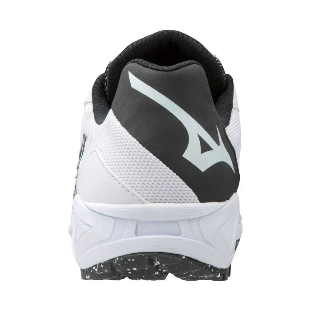 Mizuno Dominant All Surface