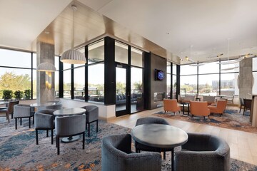 Hampton Inn & Suites Watertown Boston