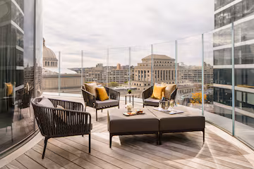 Four Seasons Hotel One Dalton Street, Boston