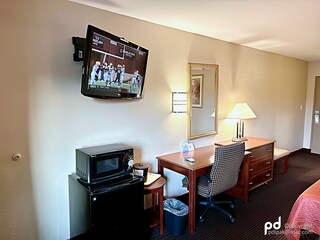Travel Inn & Suites