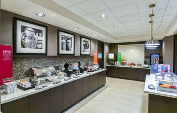 Hampton Inn & Suites Tallahassee Capitol – University