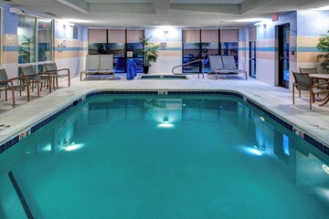 Courtyard by Marriott Richmond North