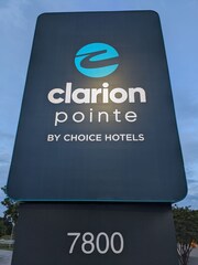Clarion Pointe Greensboro Airport
