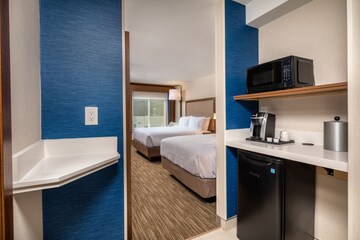 Holiday Inn Express & Suites Chatsworth by IHG