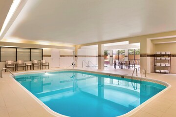 Courtyard Bloomington Normal