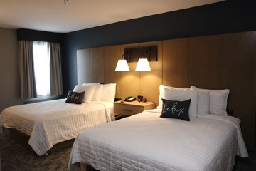 Eastland Suites Hotel & Conference Ctr, Trademark by Wyndham