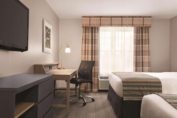 Country Inn & Suites by Radisson, Schaumburg, IL